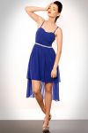 3601-2 Tiulowa sukienka z dłuższym tyłem - niebieski